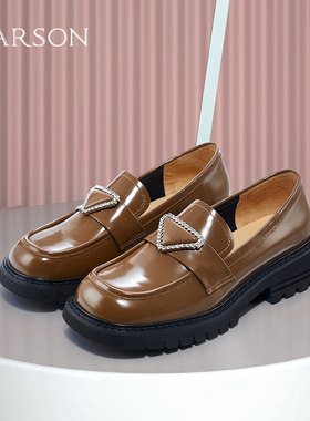 哈森商场同款休闲方跟方头乐福鞋休闲饰扣深口秋单鞋HL222507