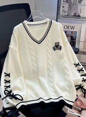 学院风小熊撞色V领毛衣女套头秋冬外穿宽松慵懒韩系温柔针织上衣