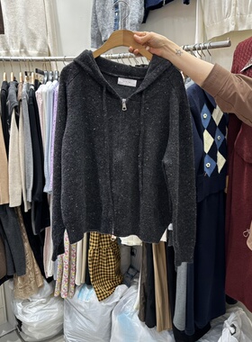 八1127韩国东大门运动户外毛衣区4505149档口冬季经典正品高端