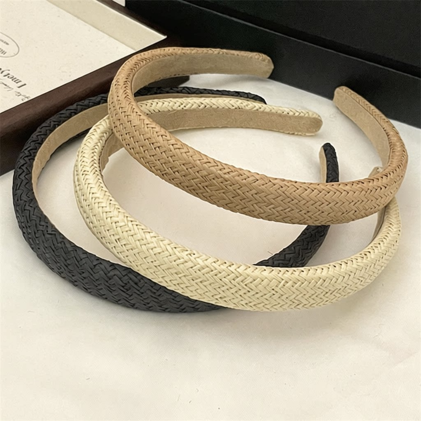 早春草编复古发箍2234