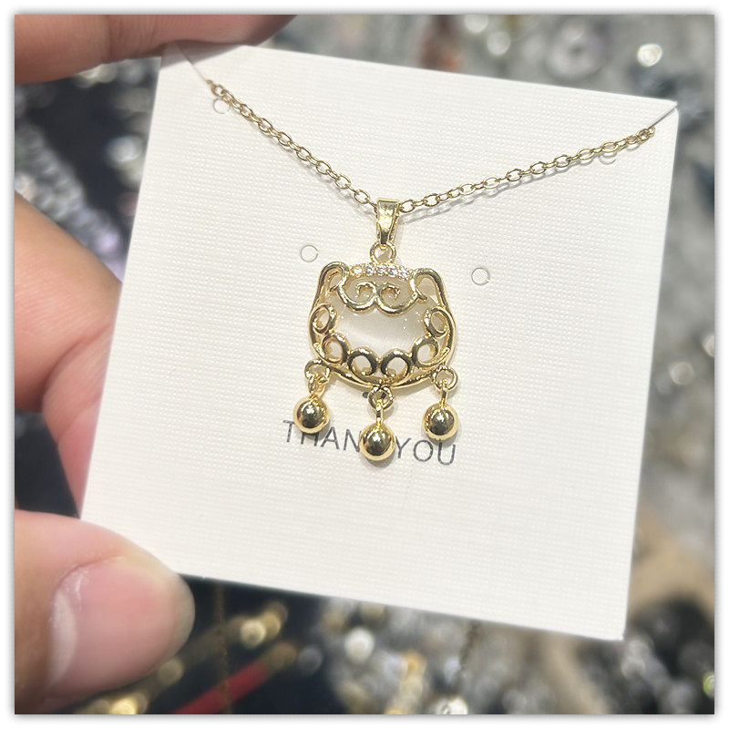 猫眼超闪金色如意锁吊坠项链