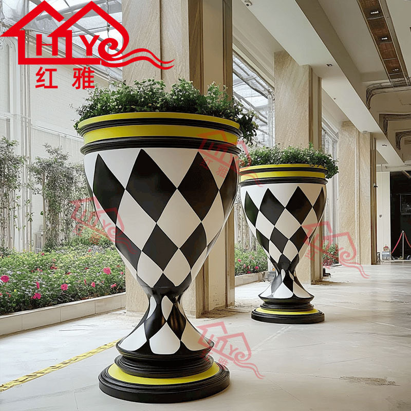 玻璃钢大型几何图案花盆商场酒店门口装饰花器黑白菱形艺术大摆件