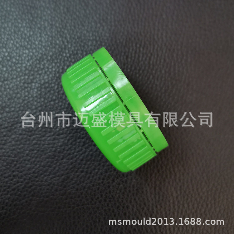 防盗盖模具45牙口热流道滑块