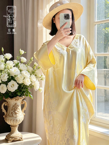 奶油黄色真丝老缎v领系带新中式连衣裙清新淡雅夏日中国风连衣裙