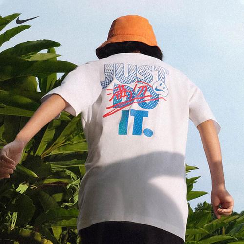 耐克男子运动休闲中考短袖