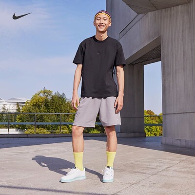 耐克男子休闲小勾子圆领短袖T恤