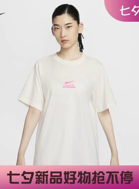 耐克女子法斗小狗印花短袖T恤