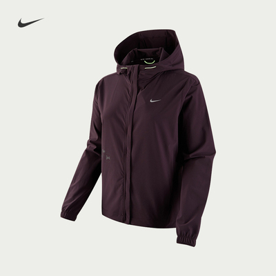 耐克/NIKE女子运动休闲轻盈透气新款连帽跑步夹克外套IR7591-651