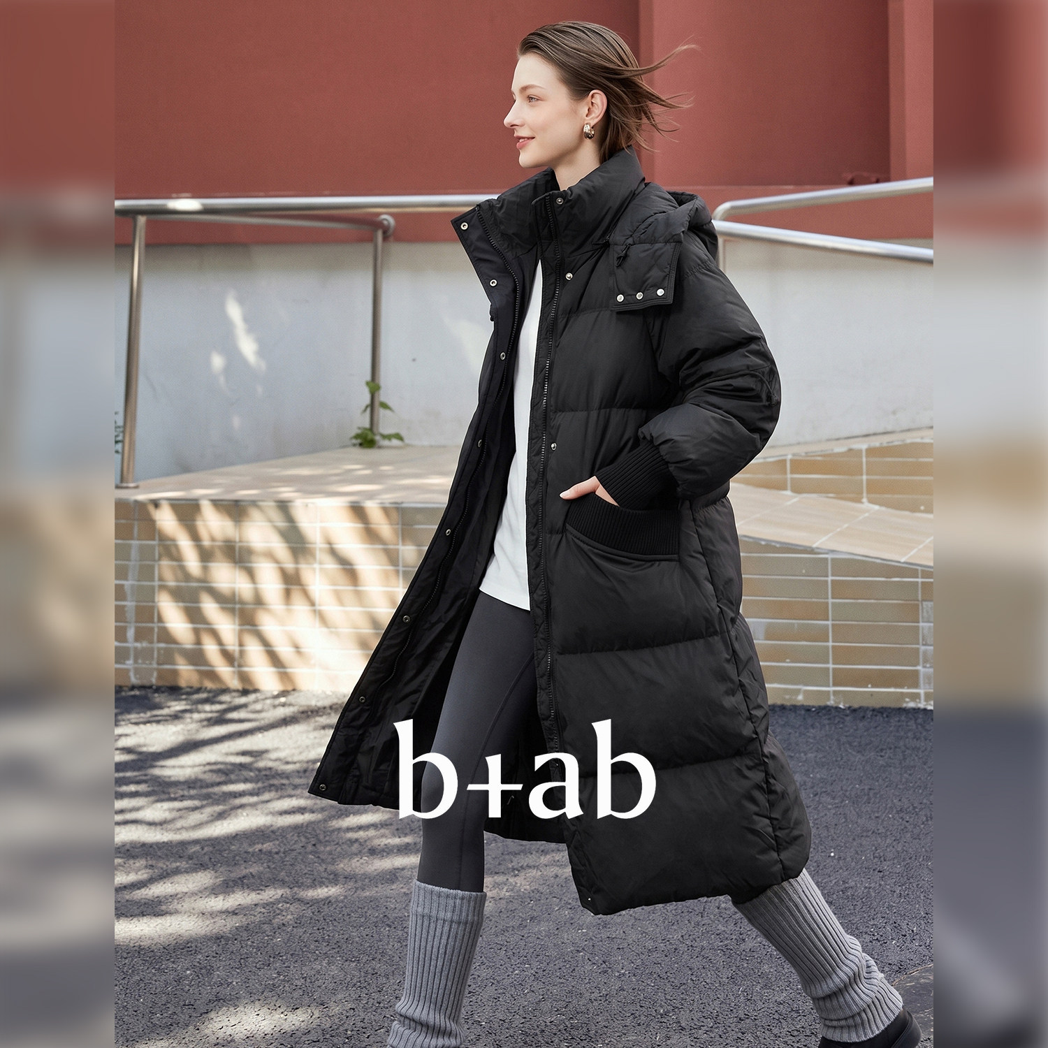 it b+ab 2026冬季新款黑色羽绒服女长款连帽抽绳收腰气质通勤外套