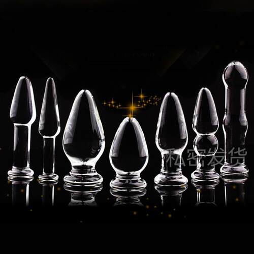 A glass-made anus used as a masturbation toy