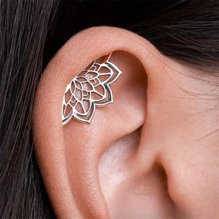 简单耳环Male Female Earrings Threaded Hollow Shaped ear stud