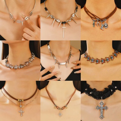 Riveted cross clavicle chain dark exaggerated necklace锁骨链