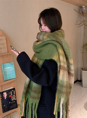 women scarf新款绿色秋冬加厚保暖彩色格子围巾 女士圈圈纱流苏