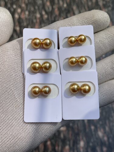 正圆8～9mm浓金南洋金珠配对 自然光拍摄