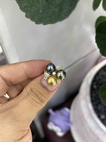 辣色3珠大溪地孔雀绿，荧光蓝，浓金珠戒指 9k培育钻石镶嵌