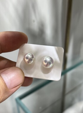 很贵，也很绝的！！ 完美无瑕，镜面光10～11mm淡水耳钉