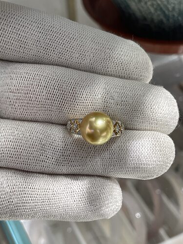 拉丝复古了款完美无瑕 11.64mm南洋金珠戒指 精工18k天然钻石镶嵌