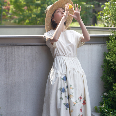 一方二集 藏在裙摆的夏天古典松紧腰定位水墨印花后腰开口连衣裙