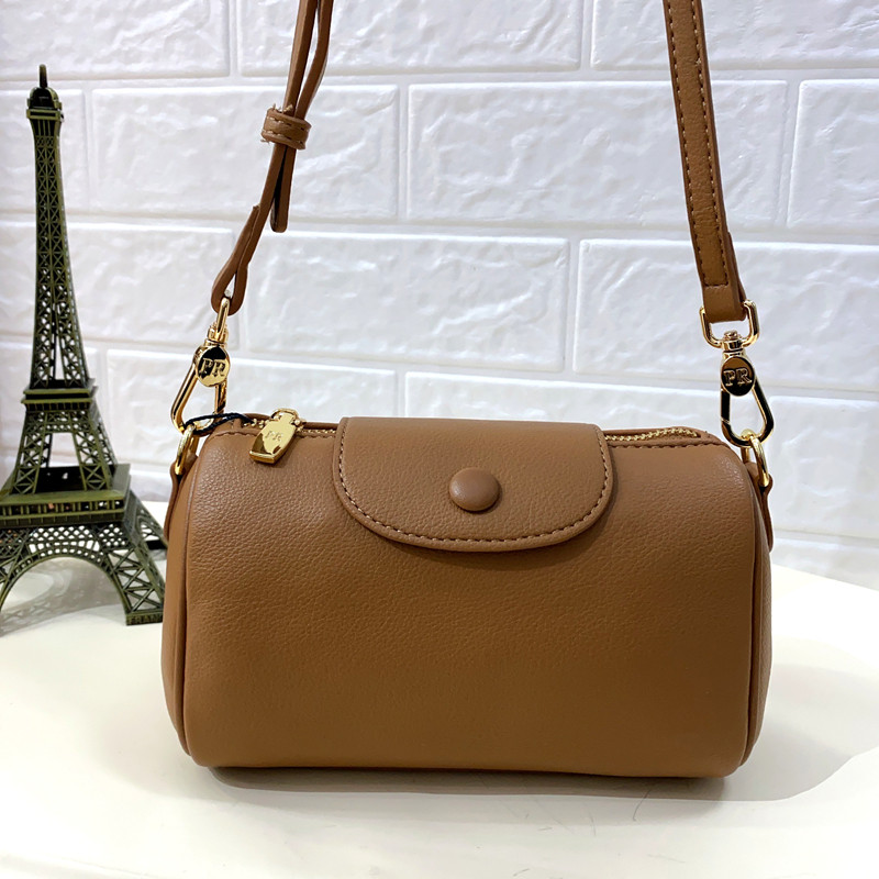 保罗彼得专柜正品 女士精致小包 斜挎皮包 圆筒包卡其色 枕头包