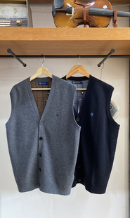 Paulo Pedro保罗·彼得男式马甲一款两色扣子款背心V领MLCC34532