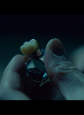 牙齿树脂饰品戒指地狱同款