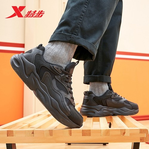 网面男鞋轻便百搭休闲鞋特步