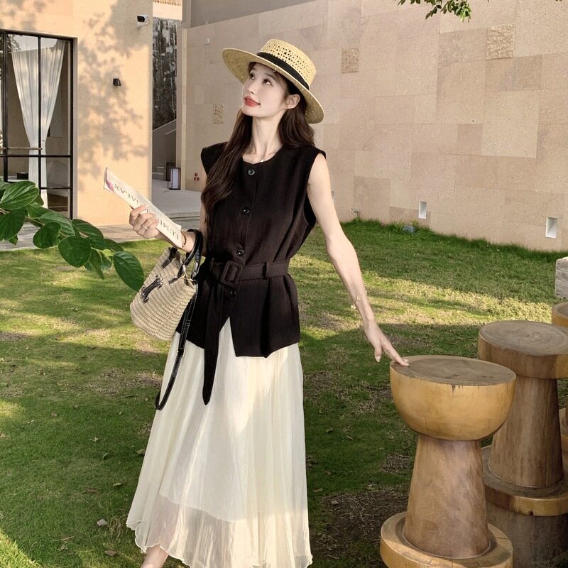 时尚休闲度假风收腰马甲套装女夏季2026新款不规则半身纱裙两件套