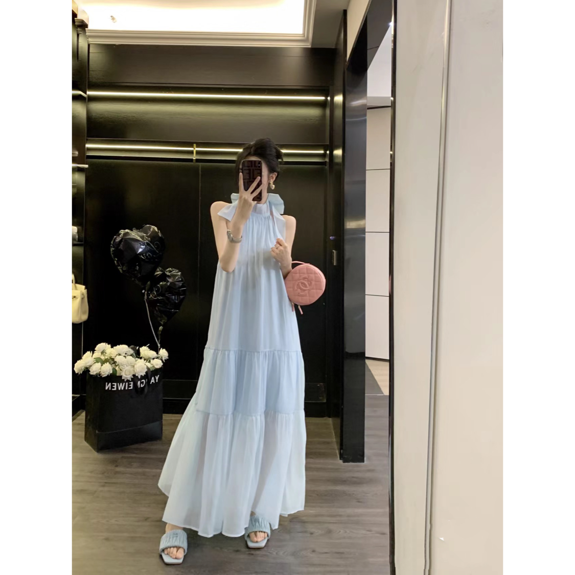 明星张碧晨白鹿同款蓝色蝴蝶结挂脖吊带连衣裙夏长裙海边度假裙子