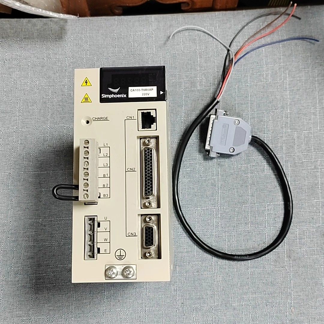 拆机的四方CA100-T6R0AP伺服电机驱动器 外观九