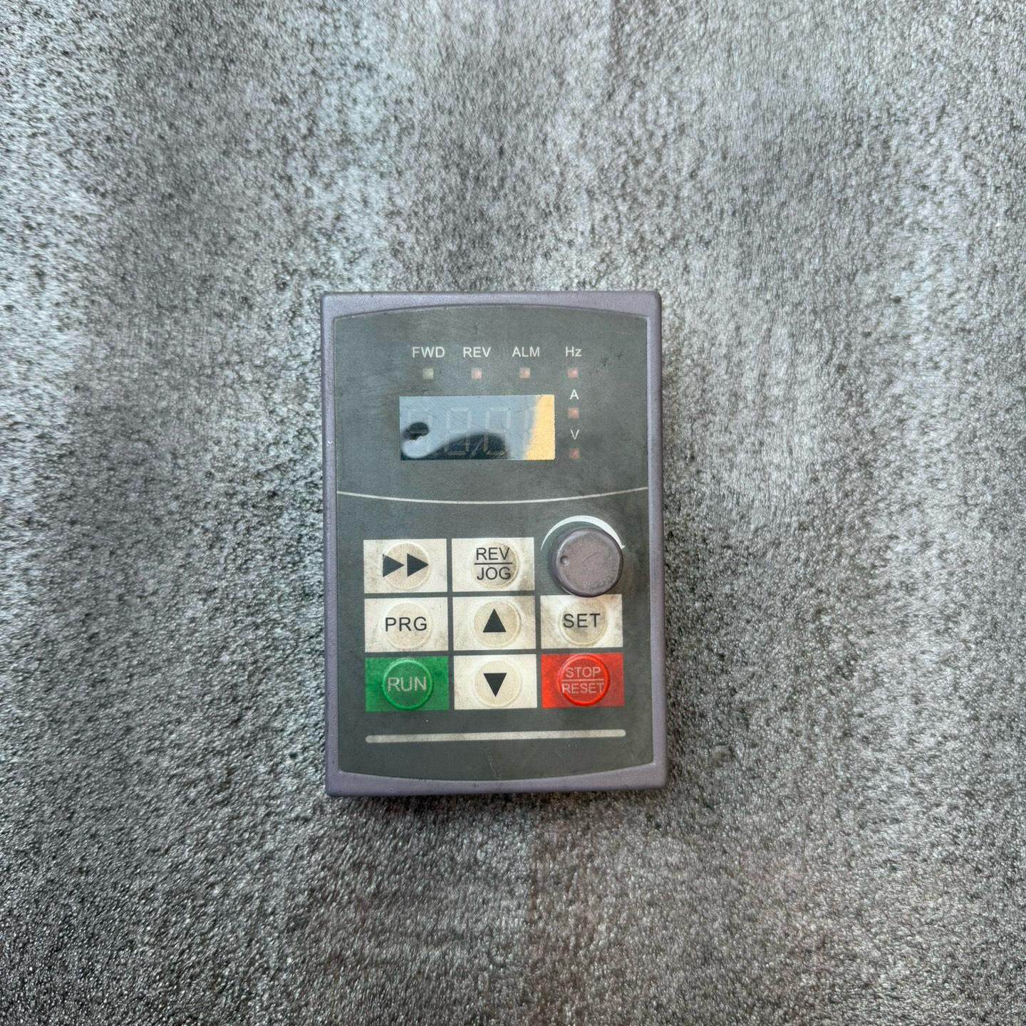 易驱CV3100变频器面板 三相 型号CV3100-LKD