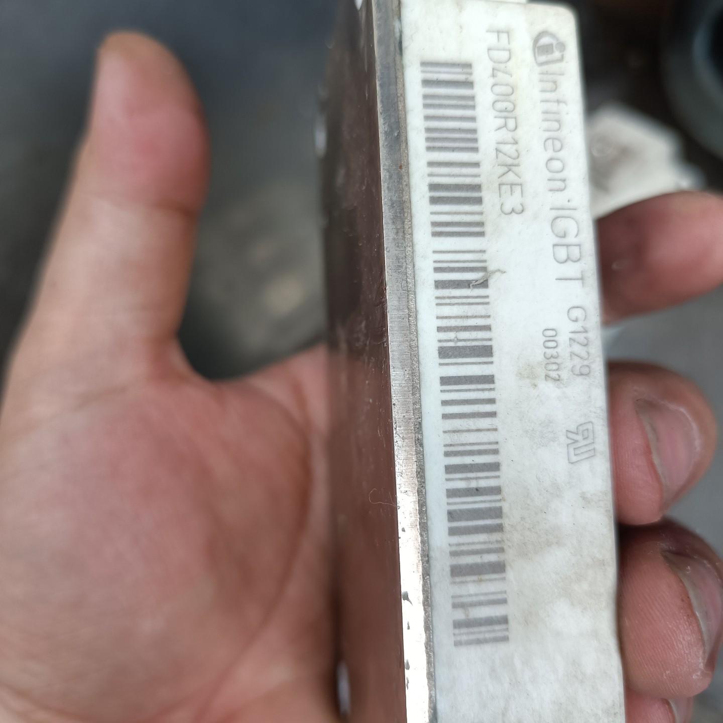 英飞凌IGBT模块FD400R12KE3 拆机 实物拍摄