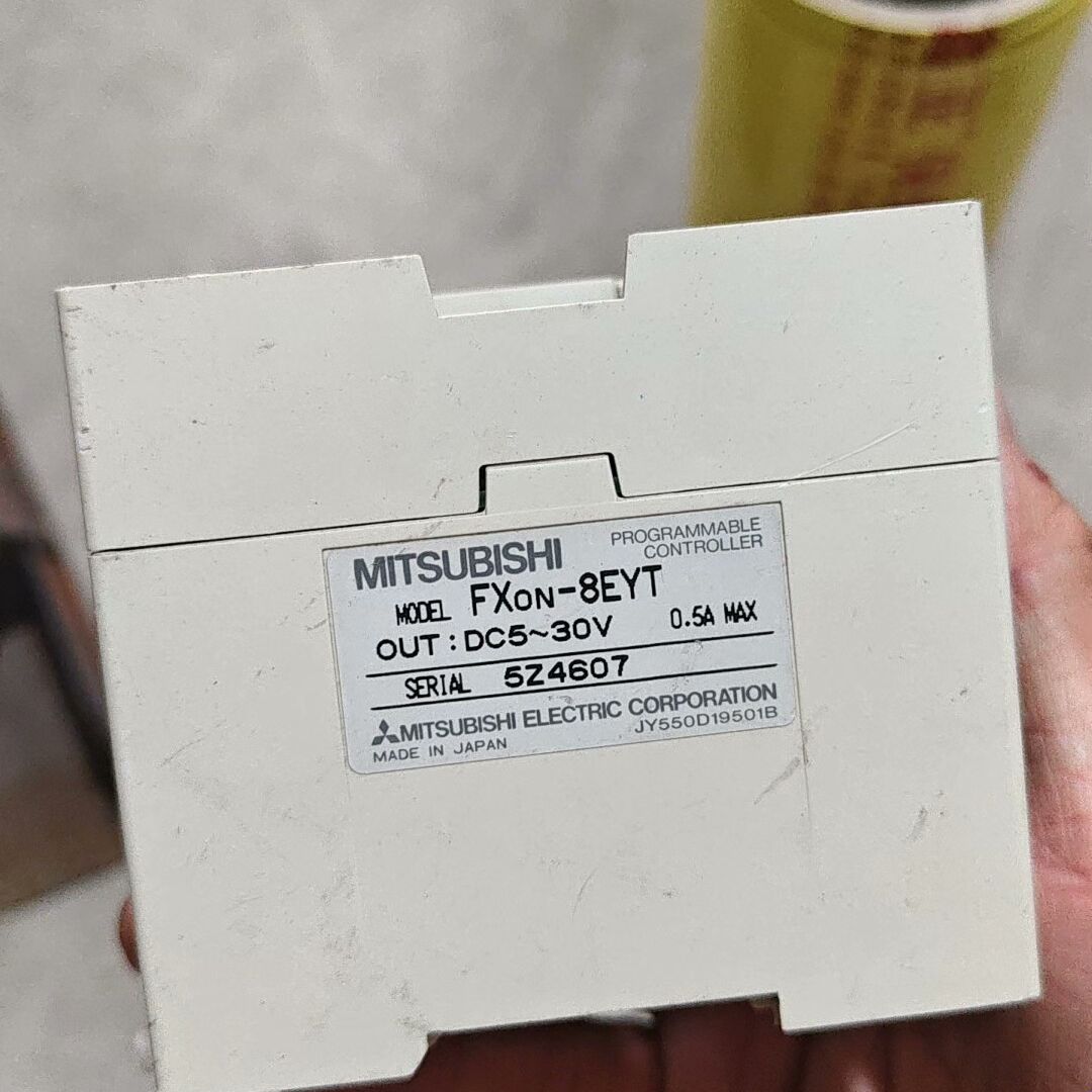 扩展模块 FXoN-8EYT 拆机功能包好 接线端子塑料