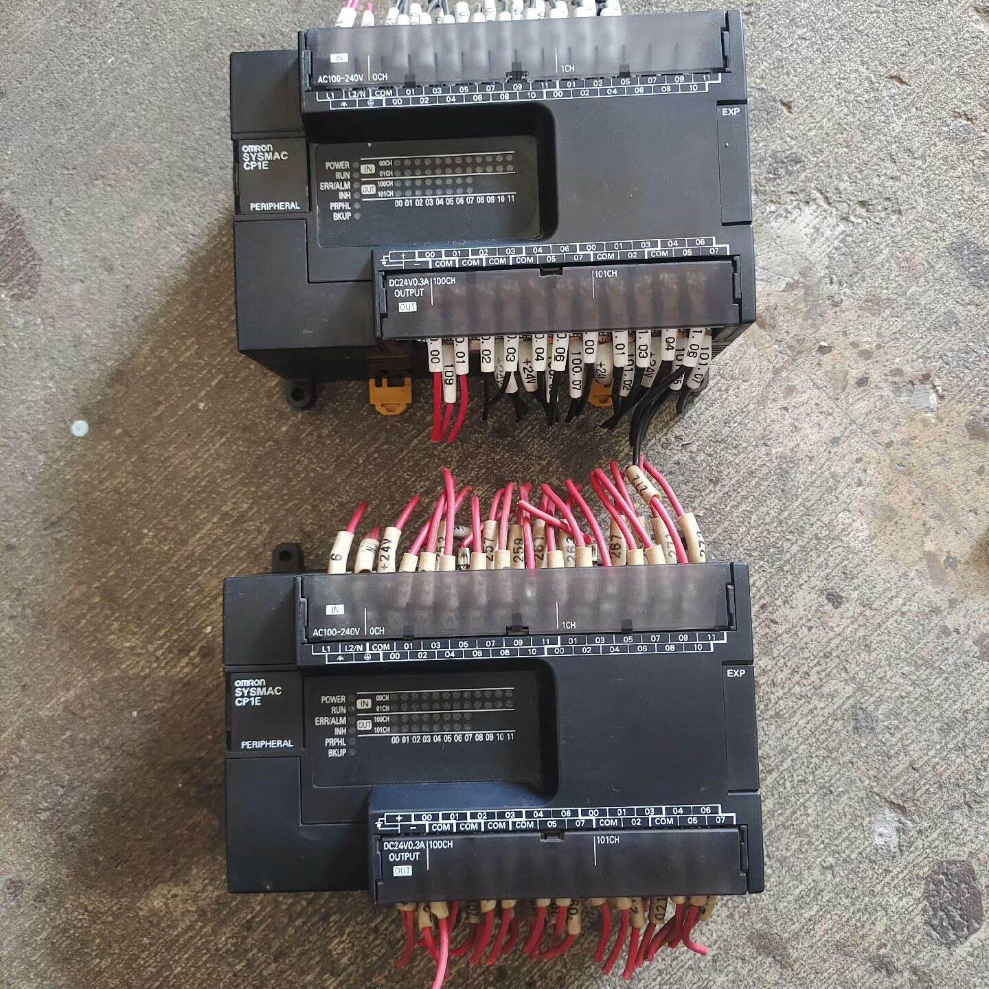 拆机 CP1E-E40SDR-A PLC 包好