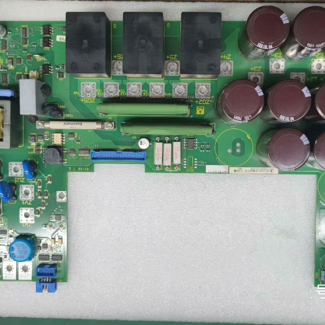 驱动器 HCS03.1E-W0100-A-05-NPB