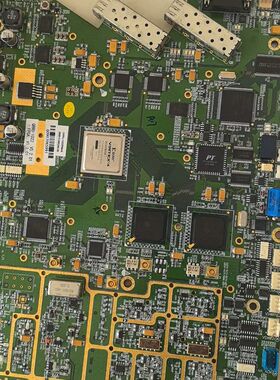 出售一张通信线路板一张。有需要的看上就拍。