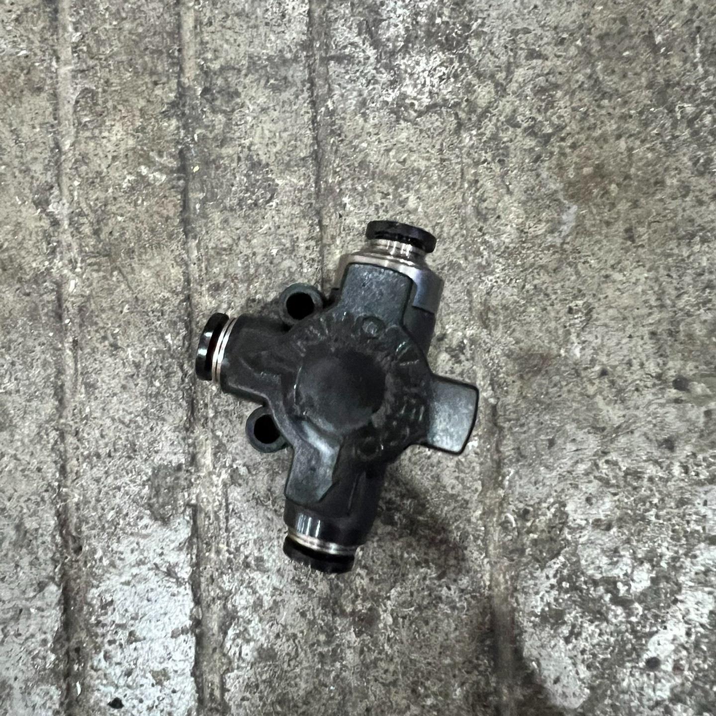 手动阀 三通 球阀  PISCO  HBV6-6 接