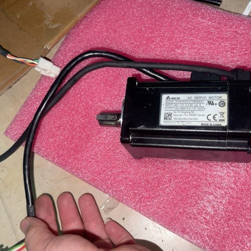 台达A3系列伺服电机 ECM-A3L-C10604RS1 4