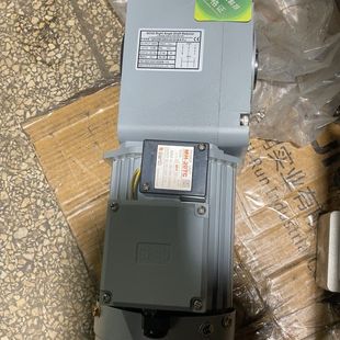 型号SZG30 山藤牌准双曲面直交轴齿轮减速电机 电机