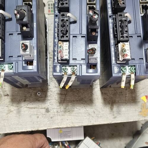 驱动器 RYH152F5-VV2  1.5KW 拆机成色
