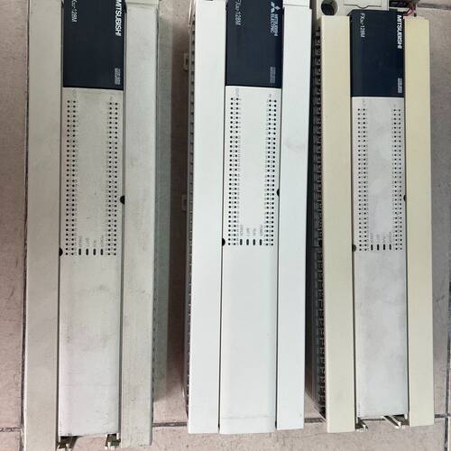 PLC FX3U-128MT 成色如图 功能包好