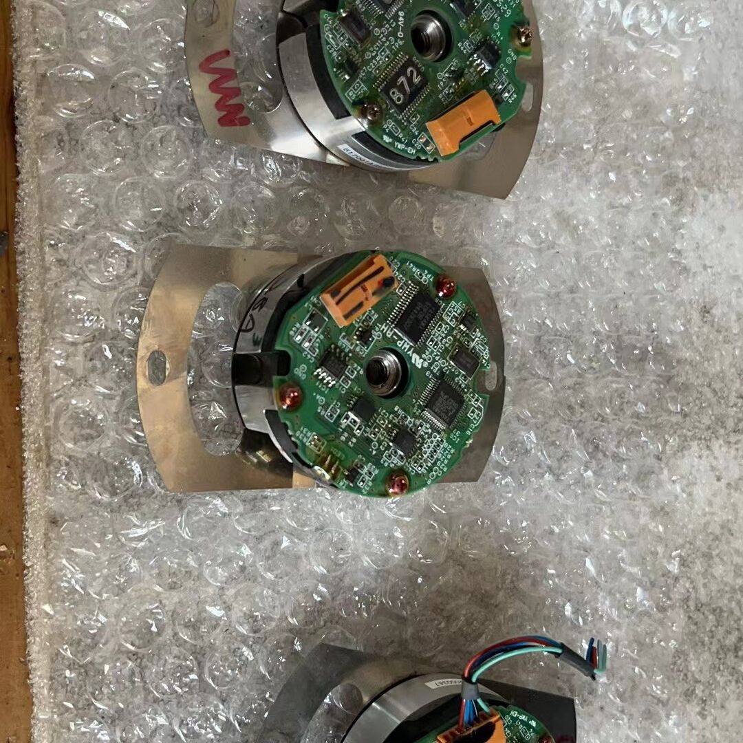 安川2代电机编码器UTSIH-B17CK拆机包好实图拍漂亮