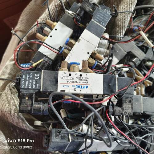 空气阀4V130E-06 4V130C-06