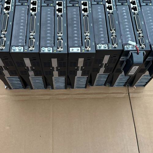 汇川IS620NS1R6I 驱动器200W 220V IS6