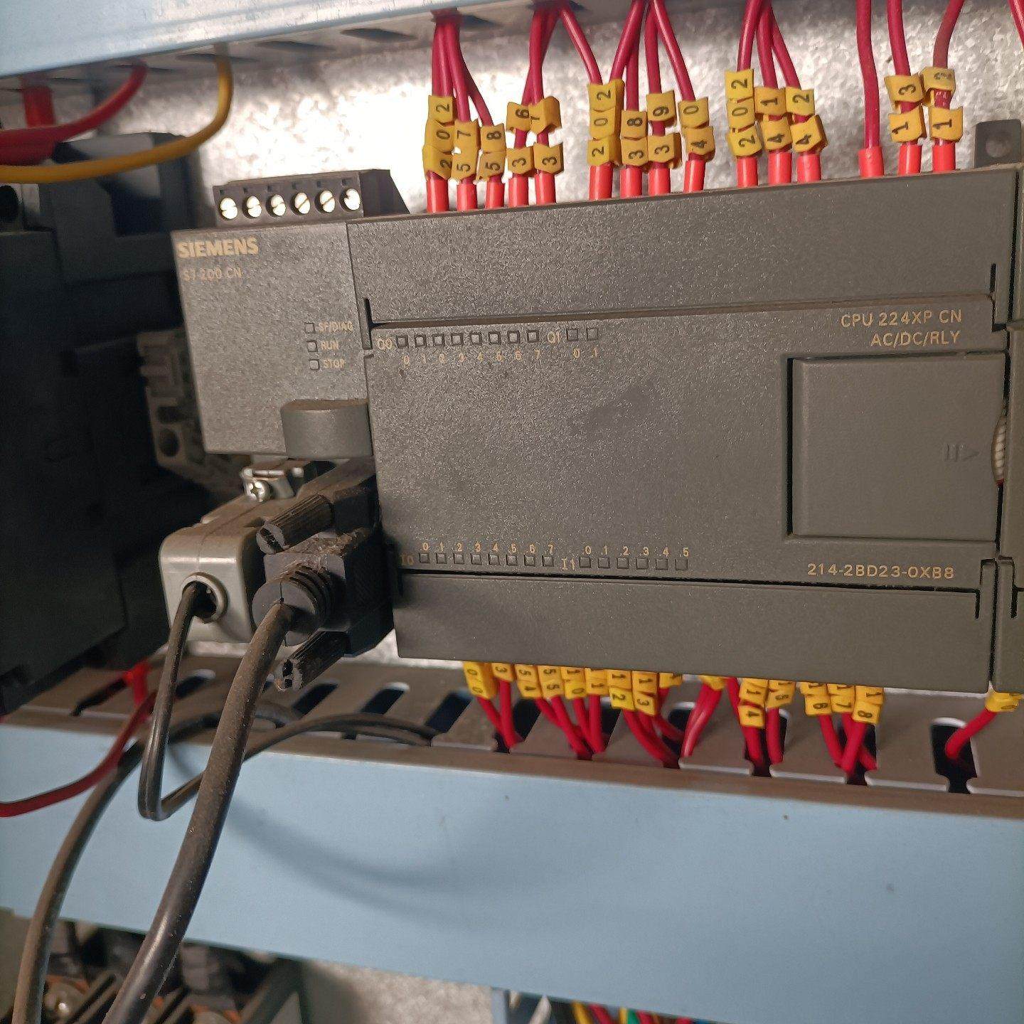 出售PLC S7-200 CN 型号CPU 224XP