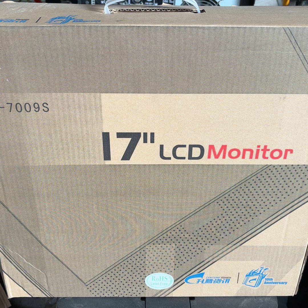 升腾资讯C-7009S 17寸液晶显示器 带原包