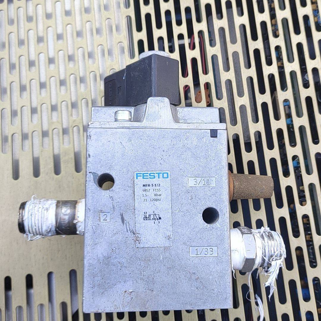 拆机费斯托电磁阀MFH-3-1/2型号9857需要的联系。
