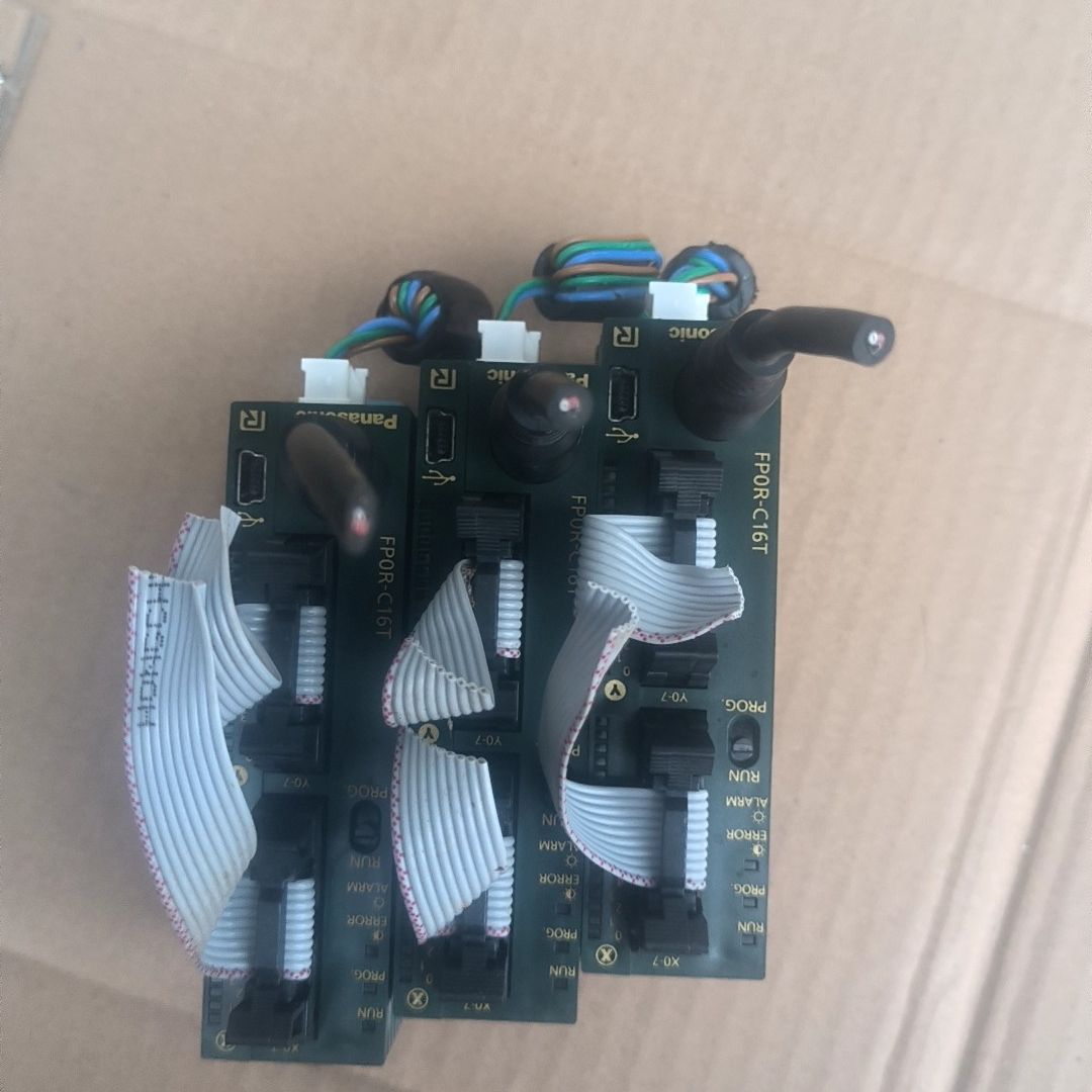 PLC控制器 FP0R-C16T 型号AFP0RC16T