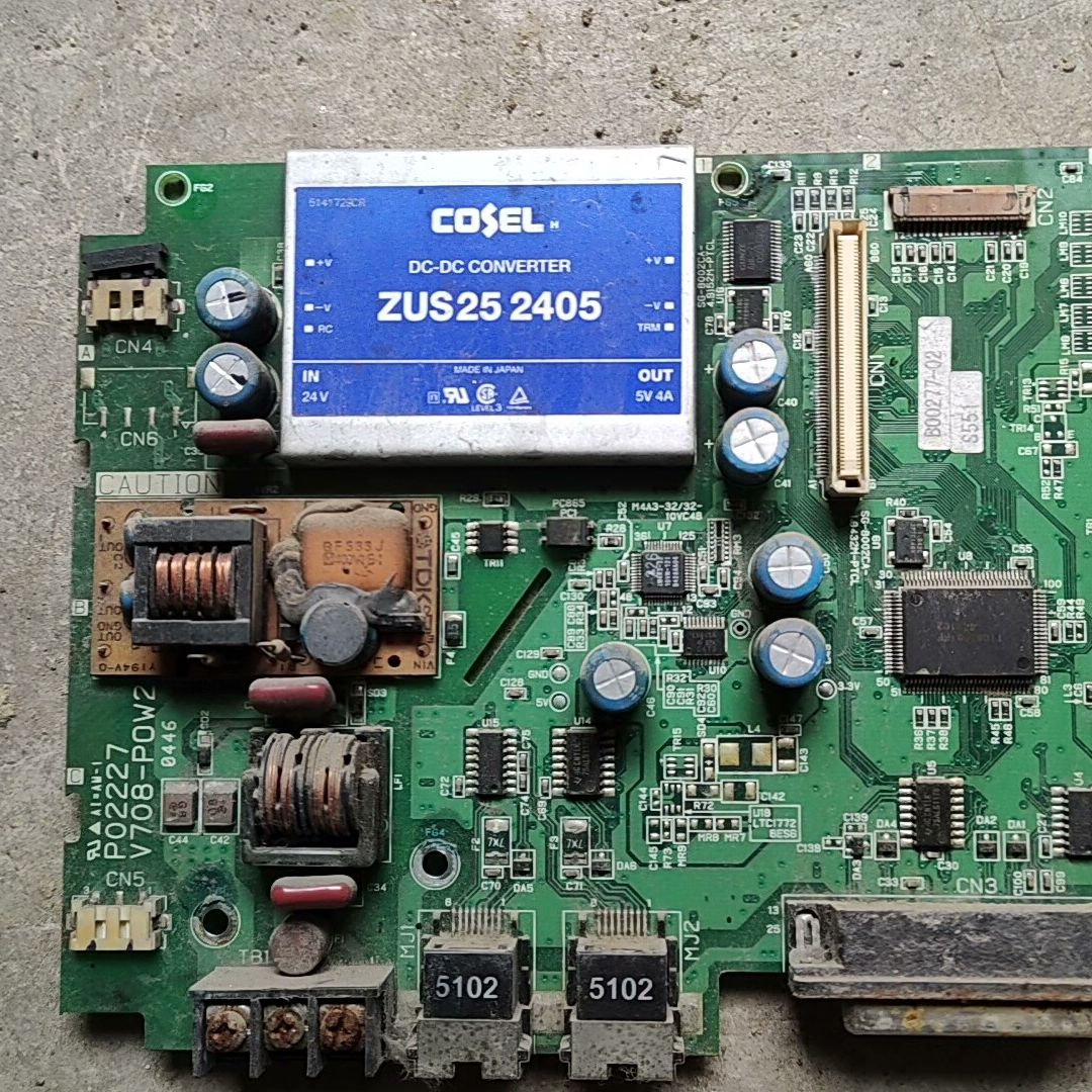 拆机触摸屏主板PO2227V708-POW2成色如图