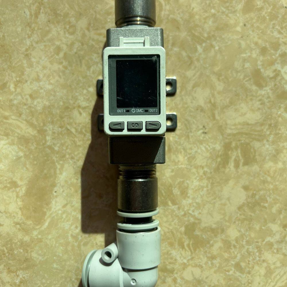 PFMB7501-04- A －M日本流量开关 - 实物图