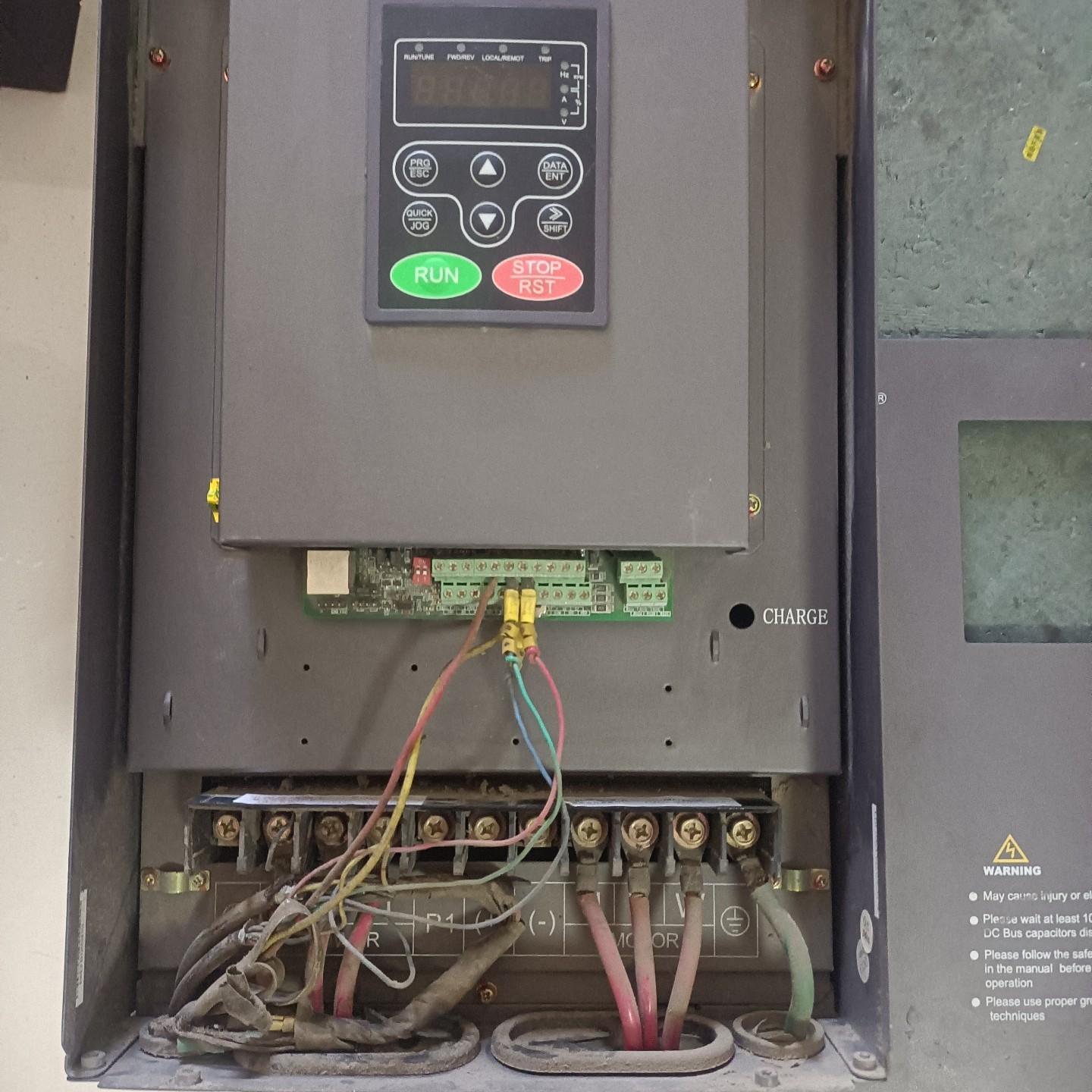 英威腾变频器  CHF100A-022G/030P-4  功